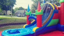 0603170915 Film1 173615185201 89407346 Hunters Bounce House With A WET Slide (Water Slide)