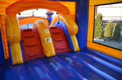RAY 3269 1715813500 Melting Arctic Bounce House With a WET Slide